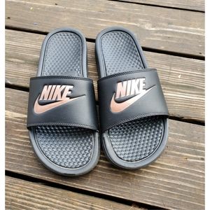 NIKE Slides